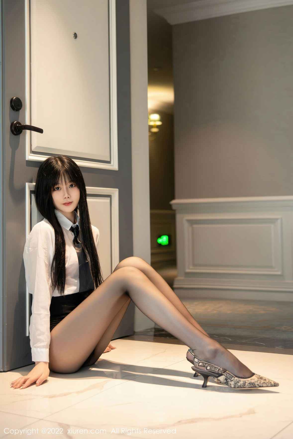 XiuRen 秀人 No.5861 77qiqi 红色蕾丝内衣性感写真1 - 4