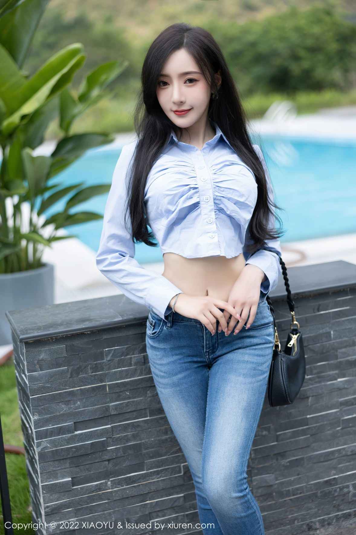 XIAOYU  语画界 Vol.904  王馨瑶yanni 原色丝袜杭州旅拍 - 2