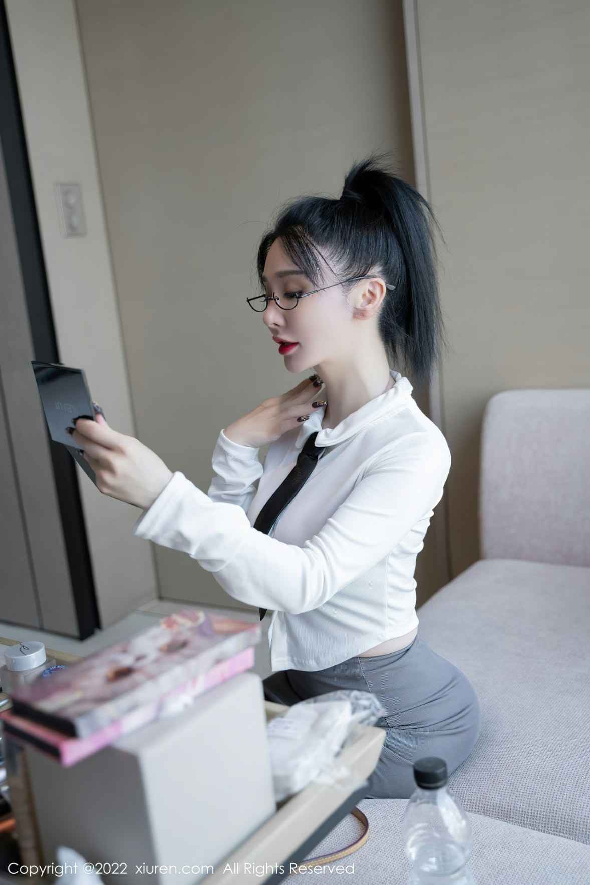 XiuRen 秀人 No.5856 潘娇娇 巨乳肥臀媚态十足性感写真 - 4